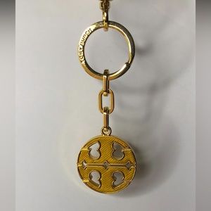 Tory Burch Round Logo Metal Keychain in Gold & Yellow